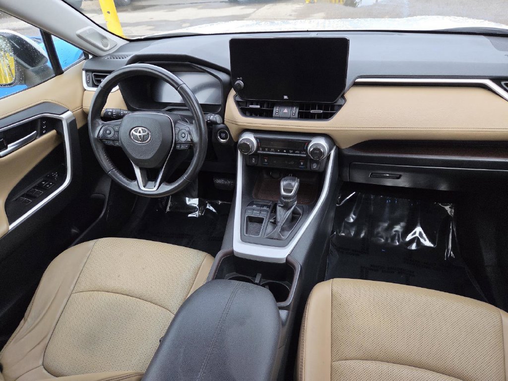 Used 2024 Toyota RAV4 Limited FWD image 21