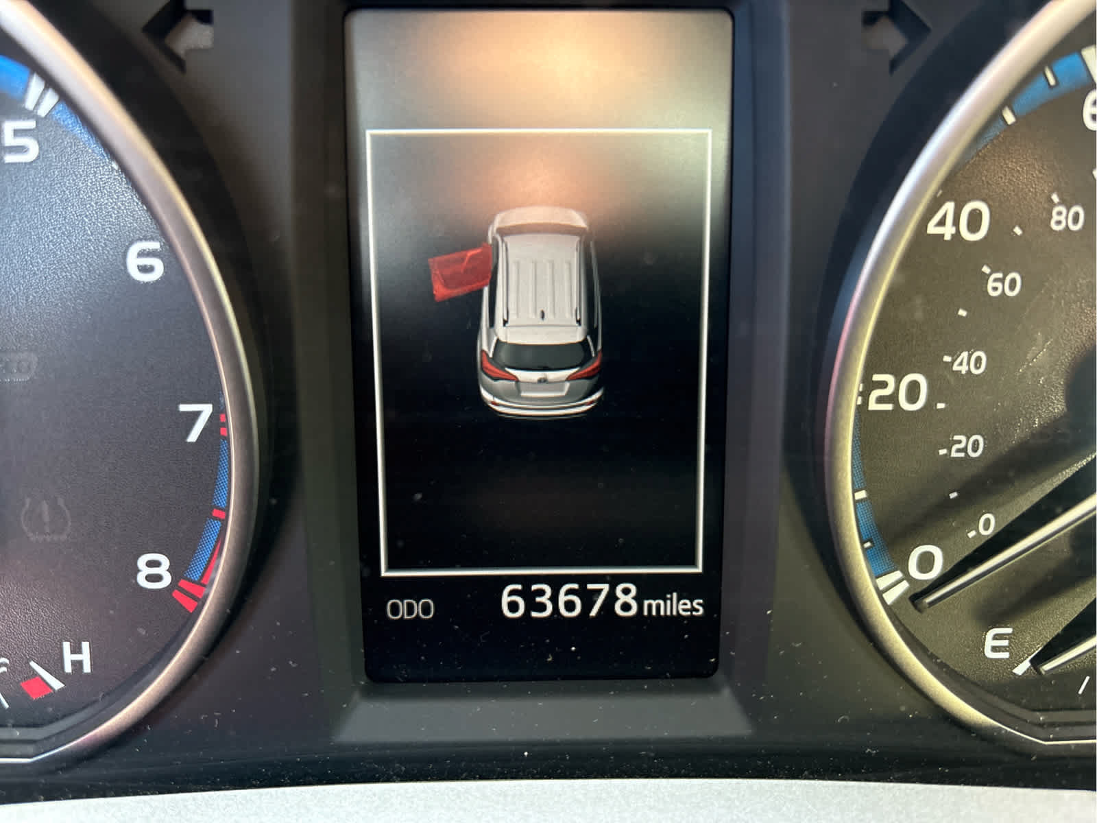 Used 2017 Toyota RAV4 XLE w/ All Weather Liner Package AWD/4WD image 10