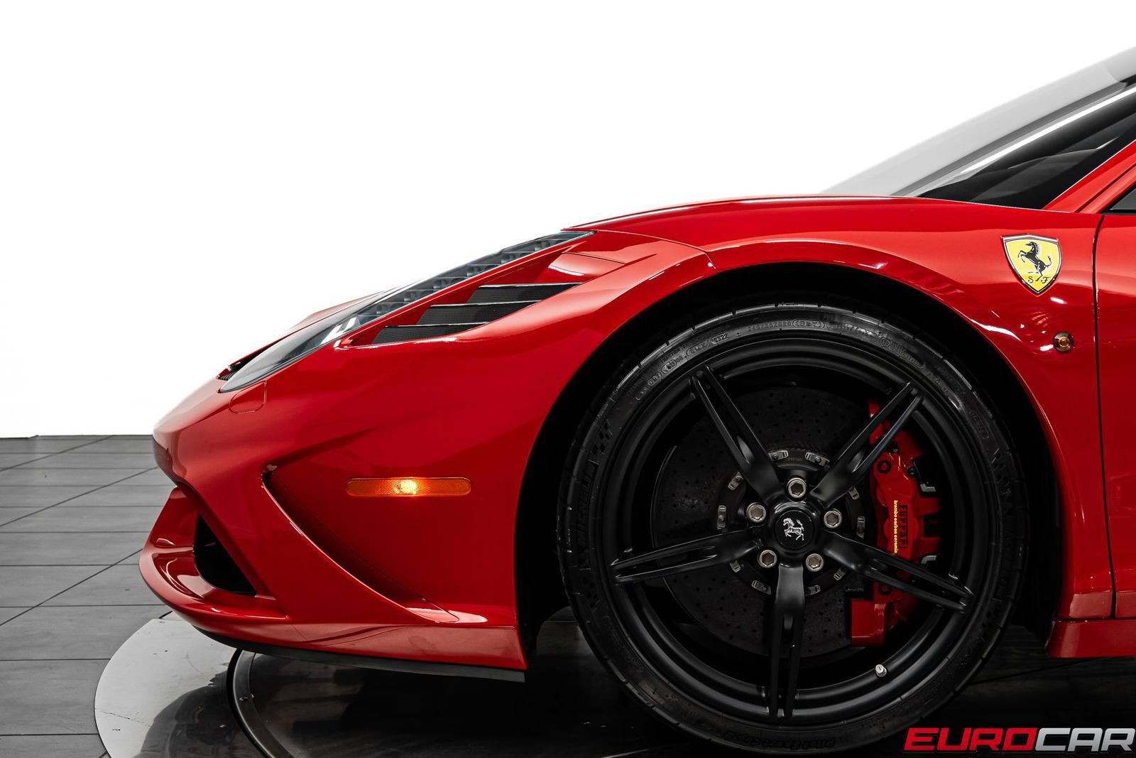 Used 2015 Ferrari 458 Speciale Coupe RWD image 20