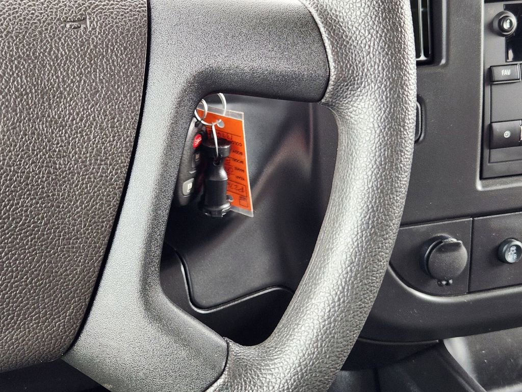 Certified 2025 Chevrolet Express 3500 LS RWD image 27