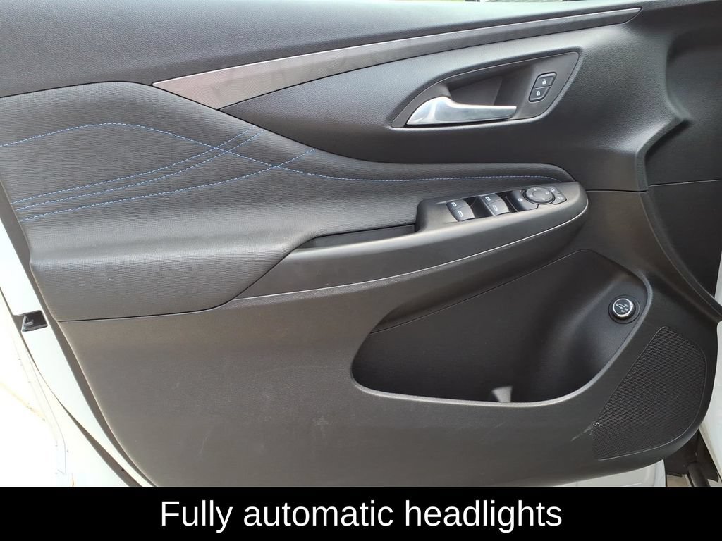 Used 2025 Buick Envista Sport Touring w/ Convenience I Package FWD image 10
