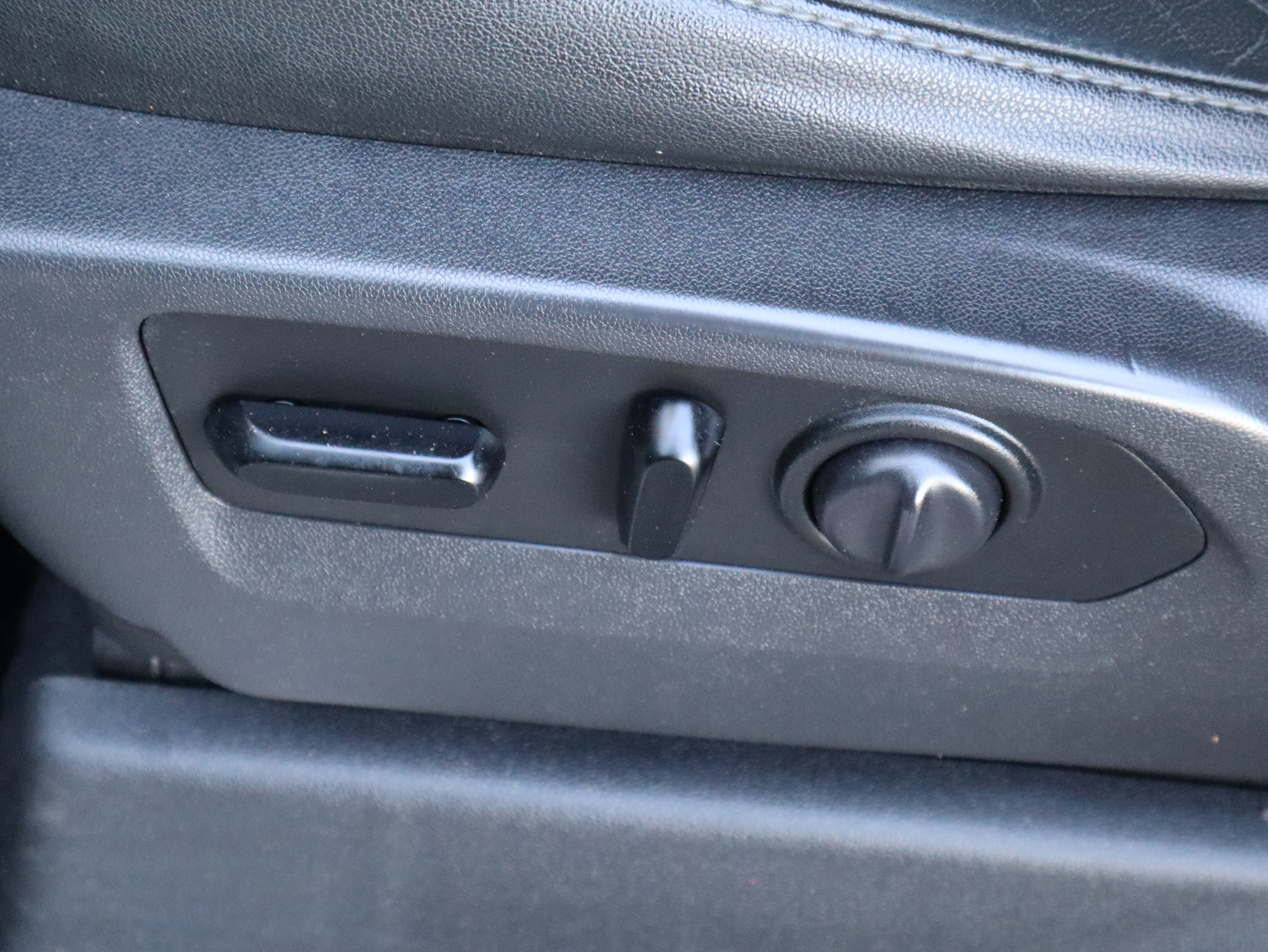 Used 2019 GMC Sierra 1500 SLT w/ SLT Premium Plus Package image 44