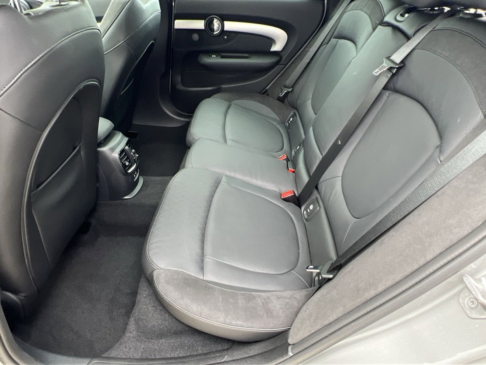 Certified 2024 MINI Cooper Clubman S image 22