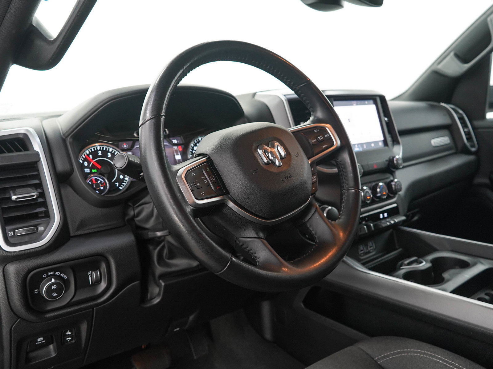 Used 2022 RAM 1500 Big Horn AWD/4WD image 24