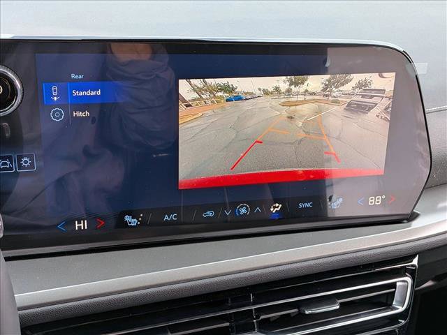 New 2026 Chevrolet Traverse LT w/ Sun and Wheel Package image 13