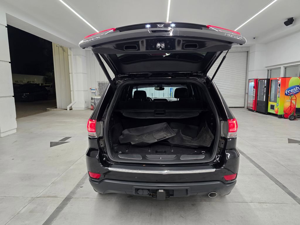 Certified 2017 Jeep Grand Cherokee Limited w/ Trailer Tow Group IV AWD/4WD image 40
