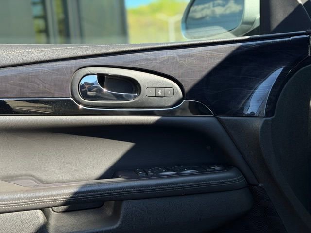 Used 2016 Buick Enclave Leather AWD/4WD image 20