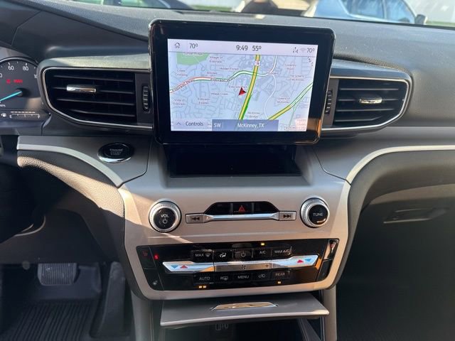 Used 2022 Ford Explorer XLT w/ Equipment Group 202A image 10