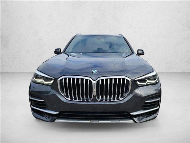 Used 2022 BMW X5 xDrive40i w/ Premium Package image 2