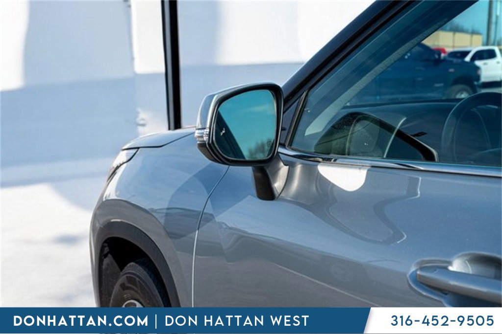 Used 2024 Toyota Highlander XLE image 29