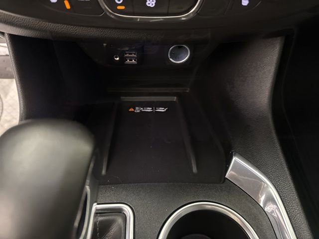 Used 2023 Chevrolet Traverse Premier w/ Redline Edition image 42