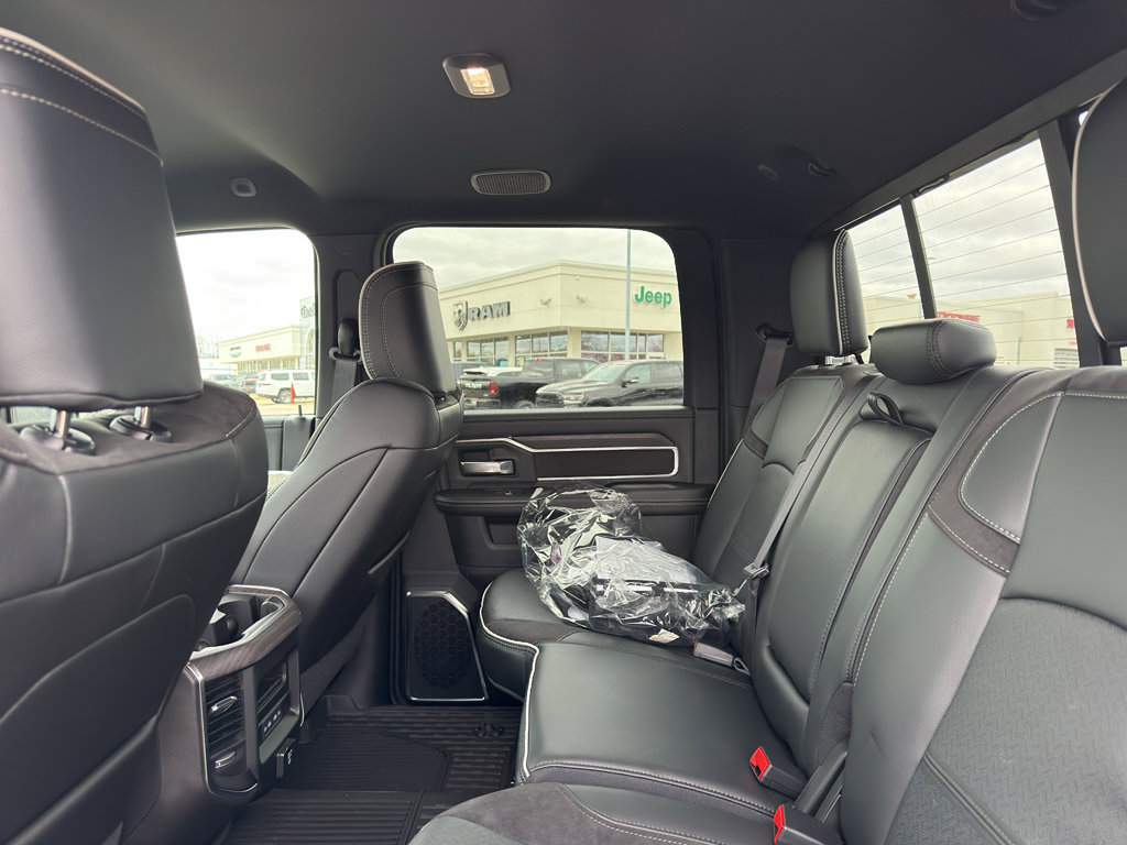 New 2026 RAM 2500 Laramie w/ Sport Appearance Package AWD/4WD image 33