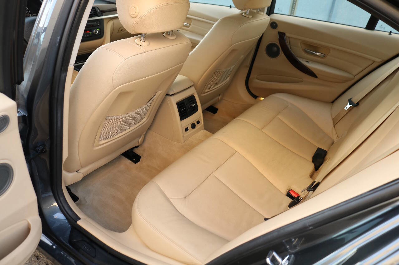 Used 2013 BMW 335i Sedan image 12