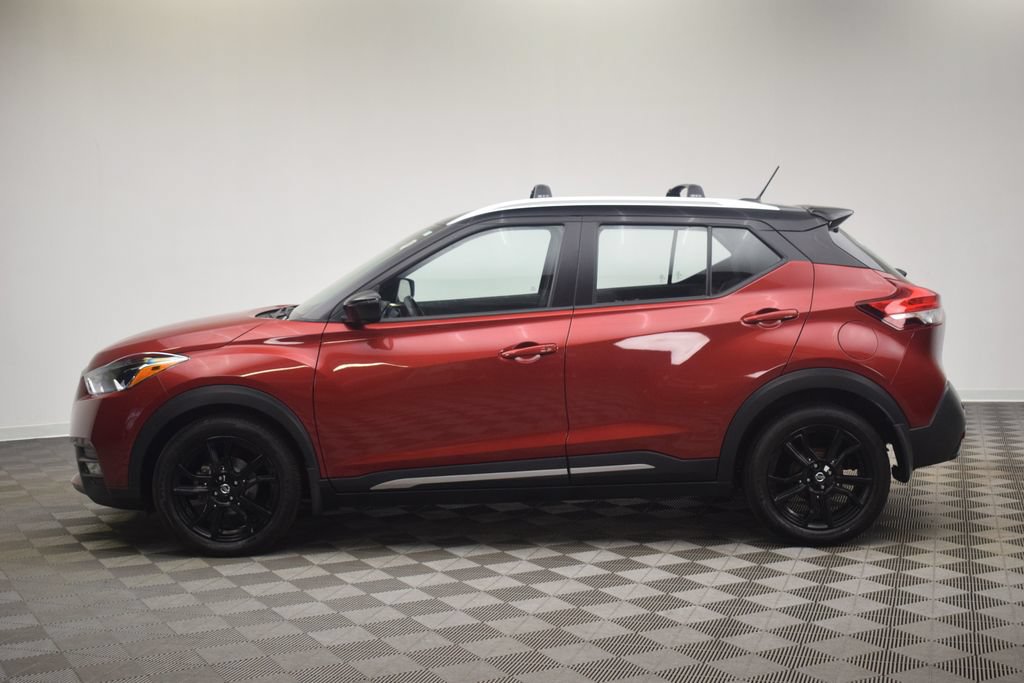 Used 2020 Nissan Kicks SR w/ Exterior Package FWD image 12