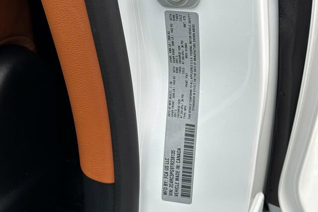 New 2026 Chrysler Pacifica Pinnacle image 27