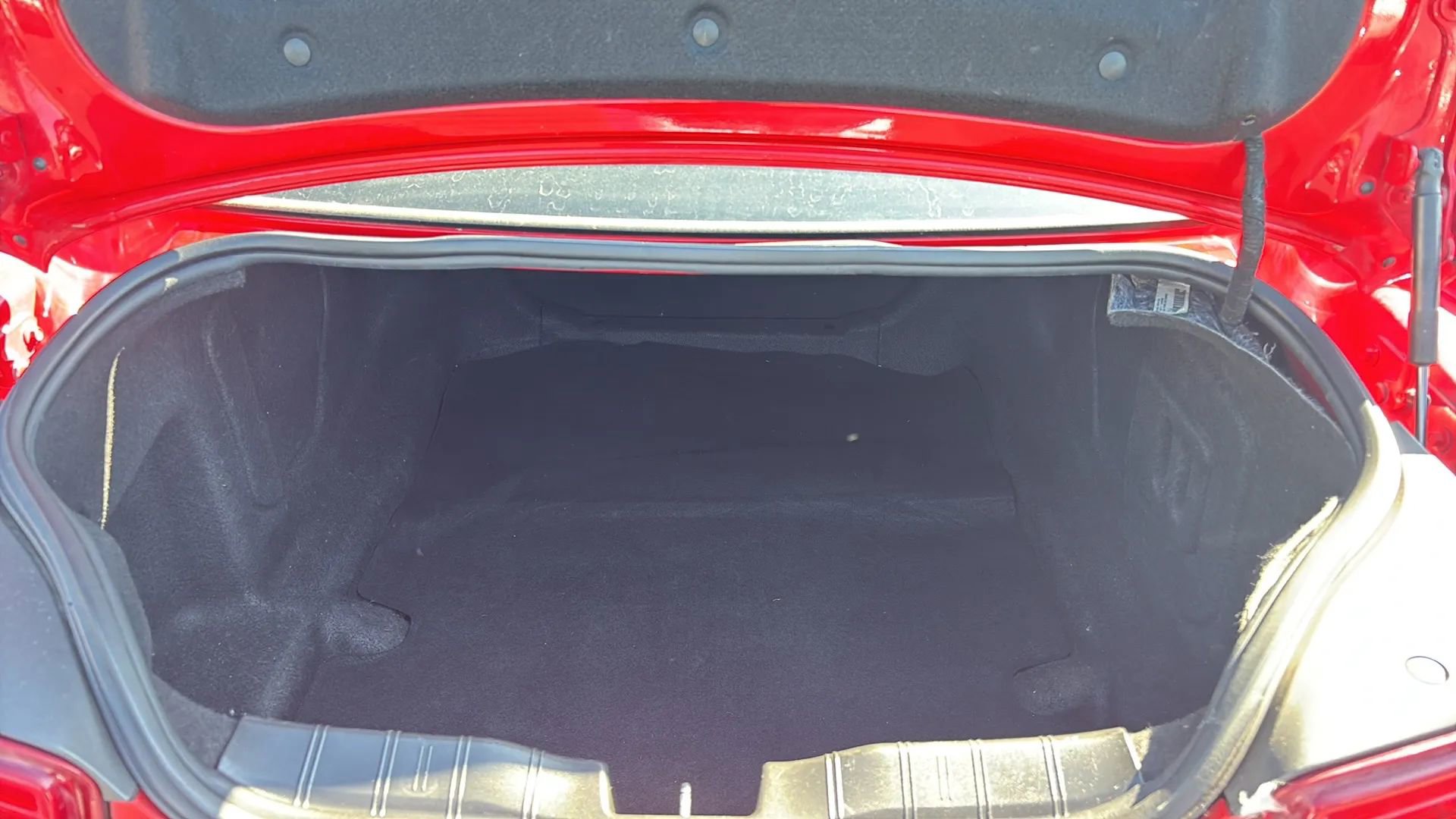 Used 2016 Chevrolet Camaro LT image 21