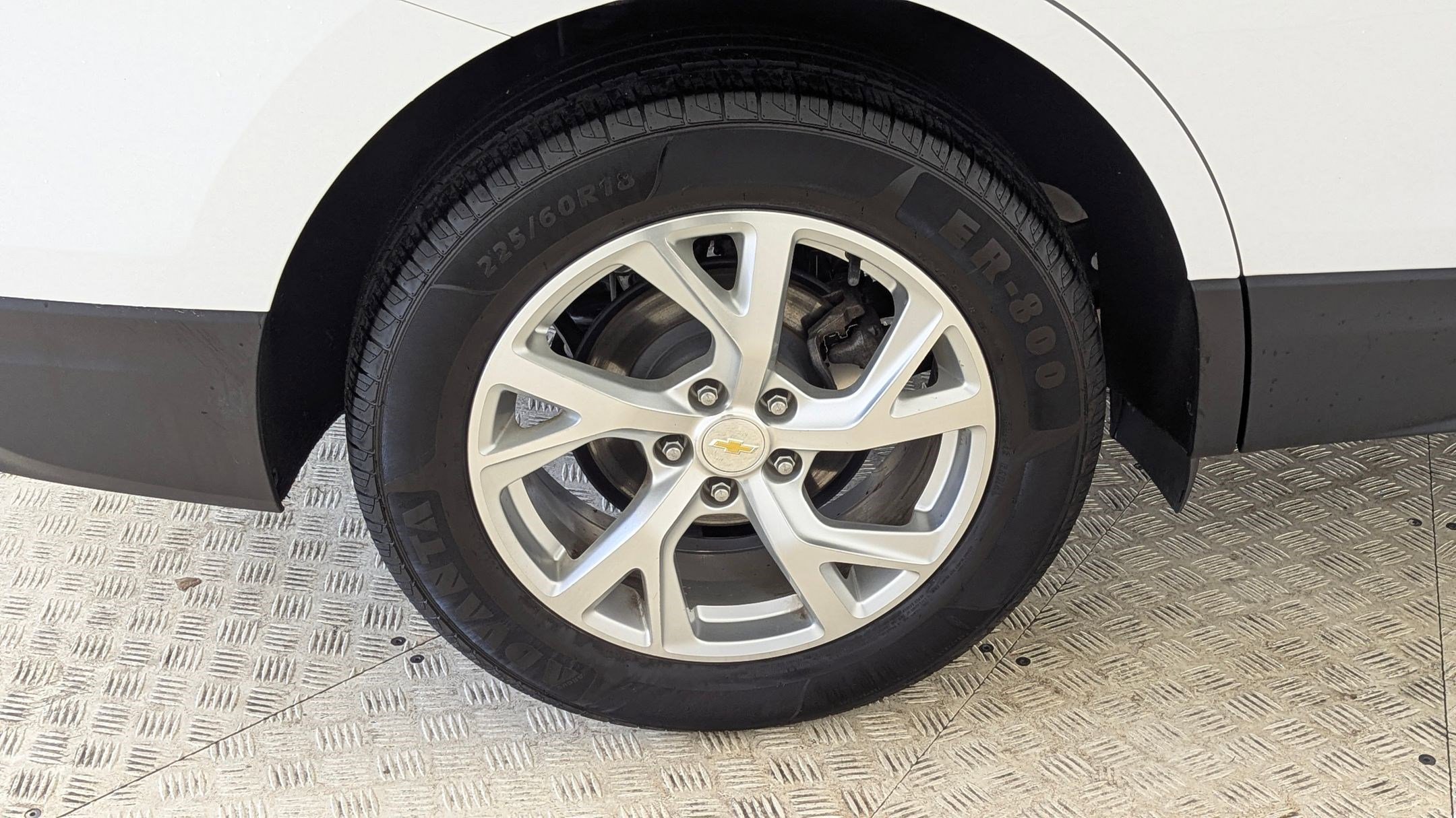 Used 2020 Chevrolet Equinox LT image 11