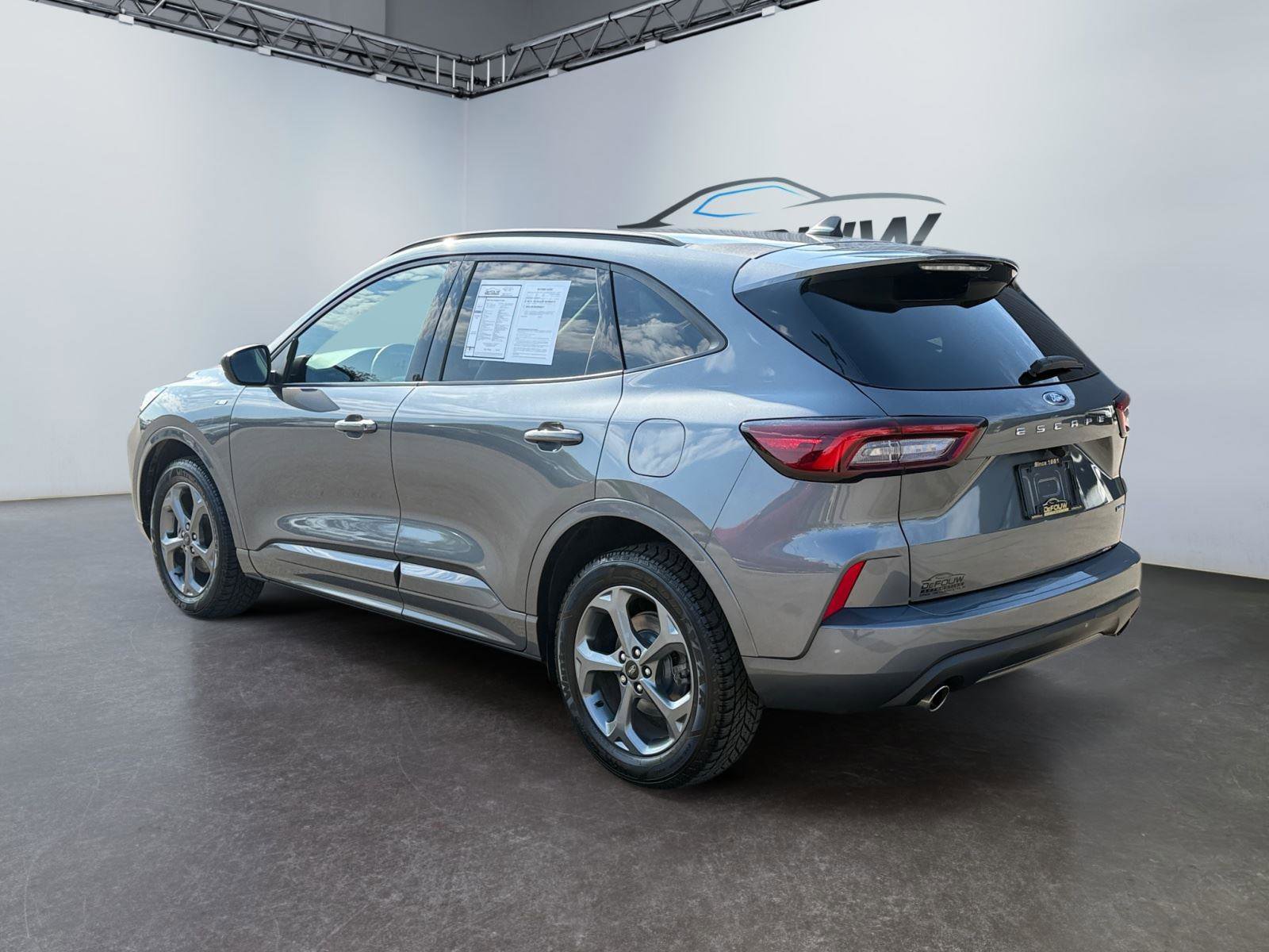 Used 2023 Ford Escape ST-Line AWD/4WD image 5