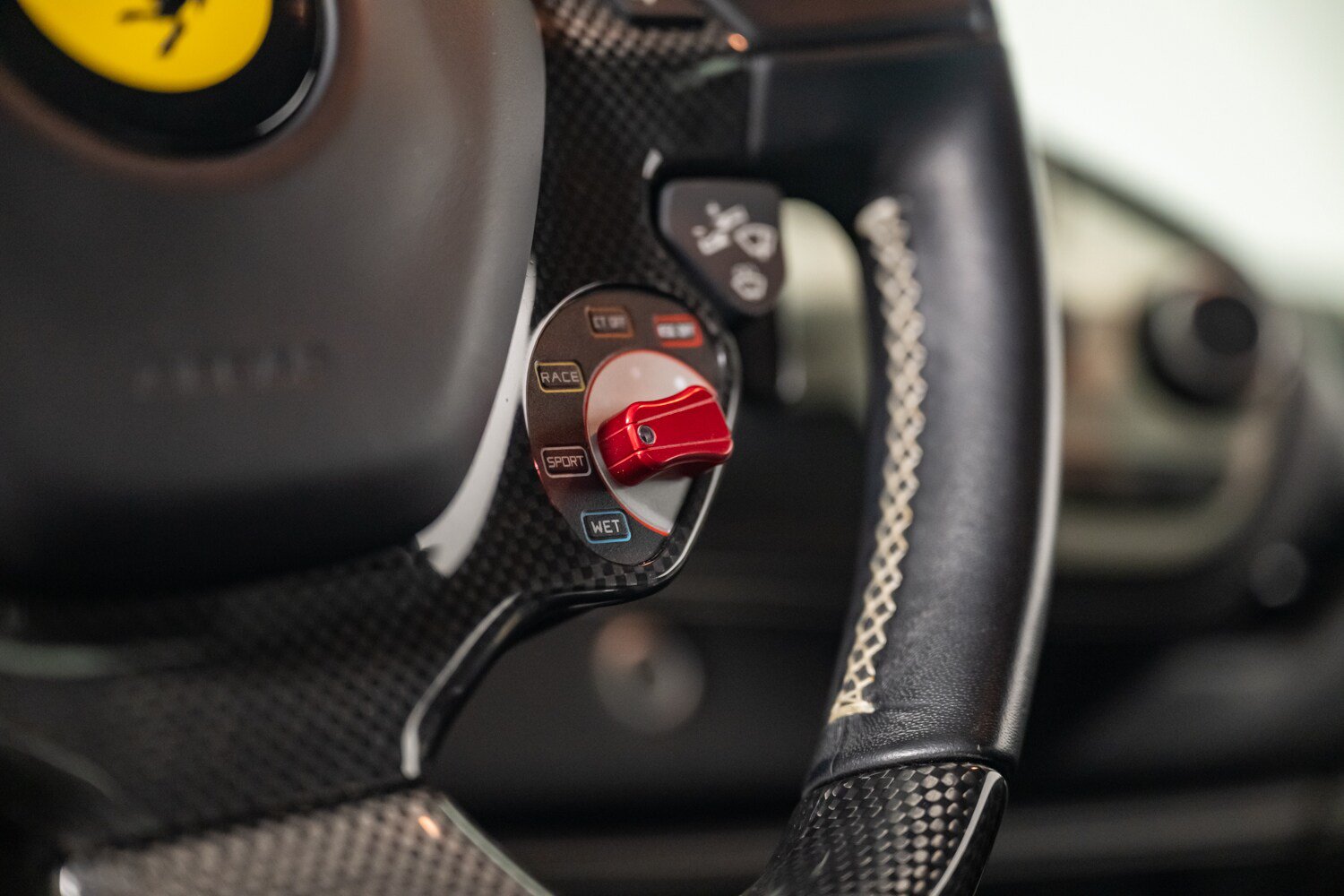 Used 2017 Ferrari 488 GTB RWD image 37