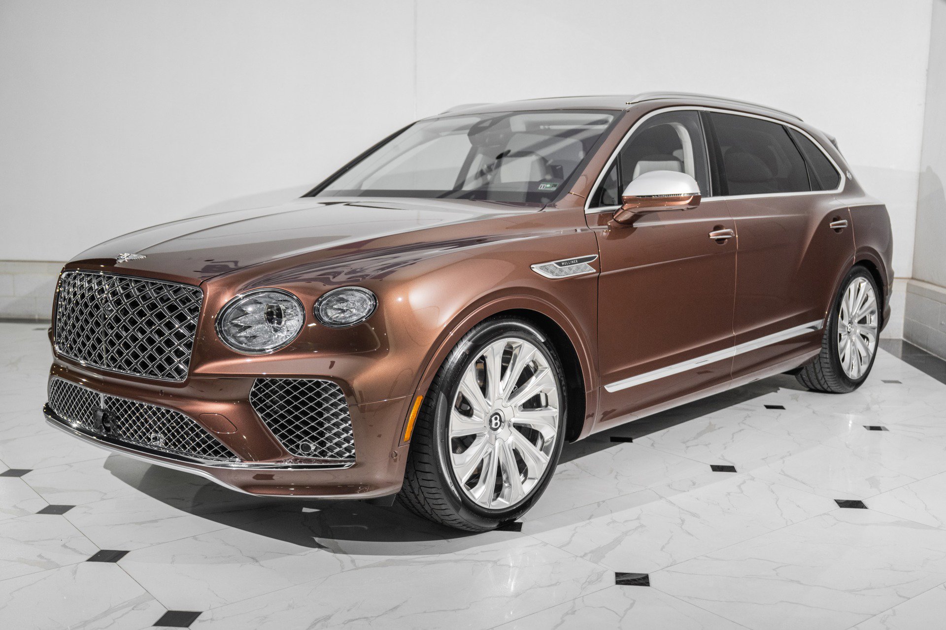 New 2025 Bentley Bentayga Extended Wheelbase image 9