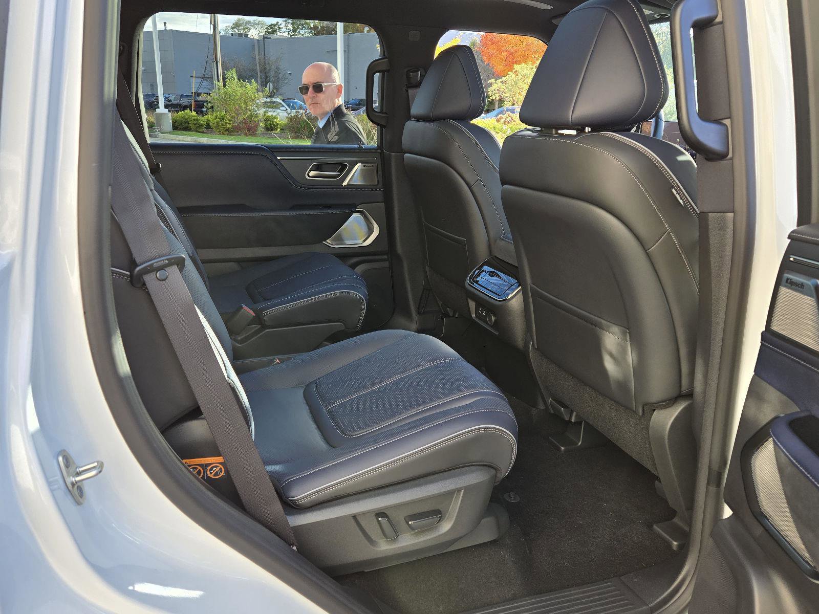 New 2026 INFINITI QX80 4WD image 18