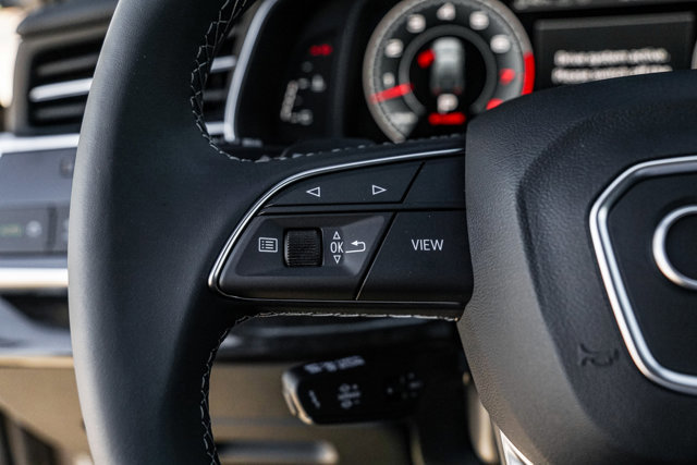 Used 2025 Audi Q7 3.0T Premium Plus image 13