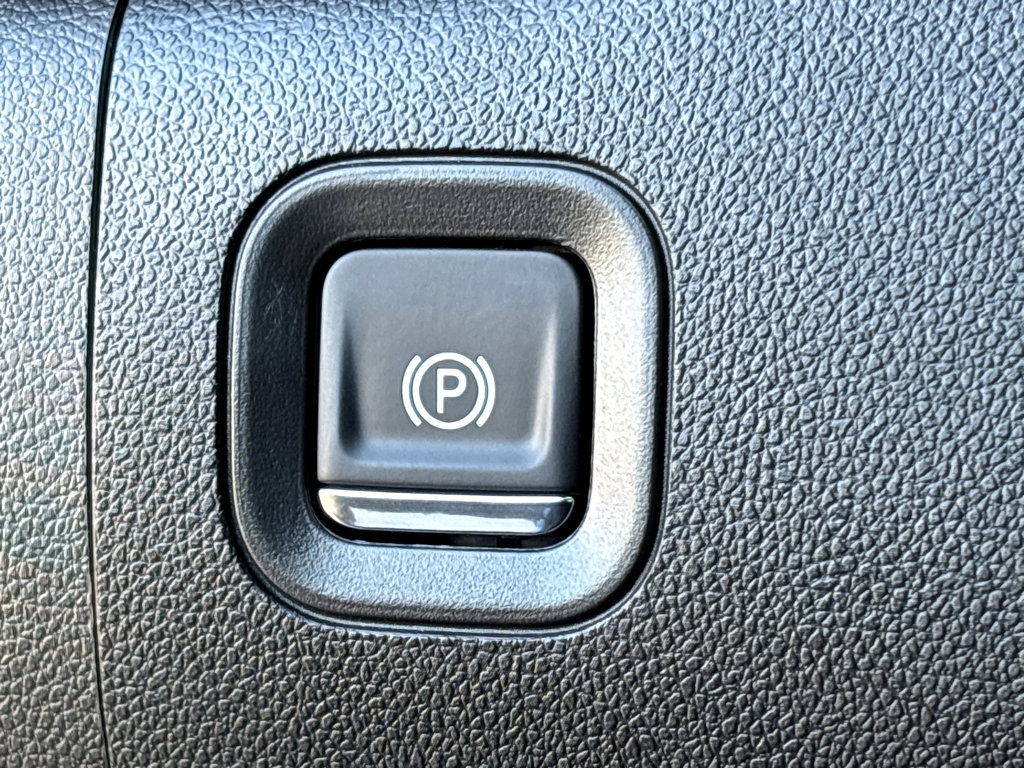 Used 2026 Chevrolet Silverado 1500 Custom image 31