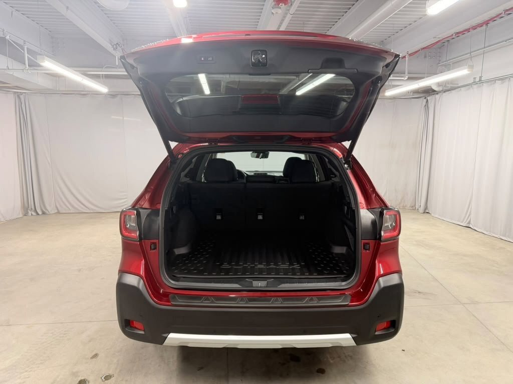 Used 2024 Subaru Outback Touring XT AWD/4WD image 11
