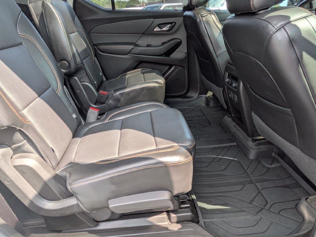Used 2019 Chevrolet Traverse Premier w/ Redline Edition AWD/4WD image 28