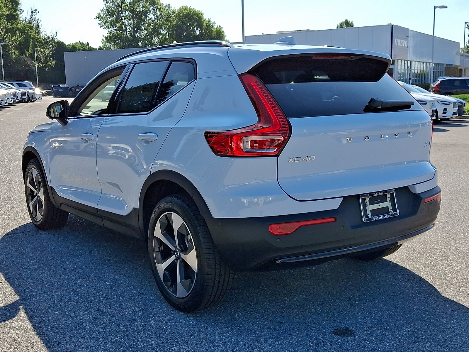 New 2026 Volvo XC40 B5 Plus w/ Protection Package Premier AWD/4WD image 3