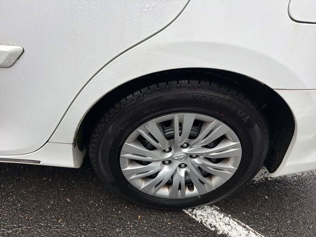 Used 2013 Toyota Camry LE image 17