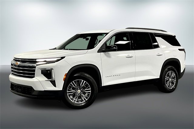 New 2026 Chevrolet Traverse LT image 2