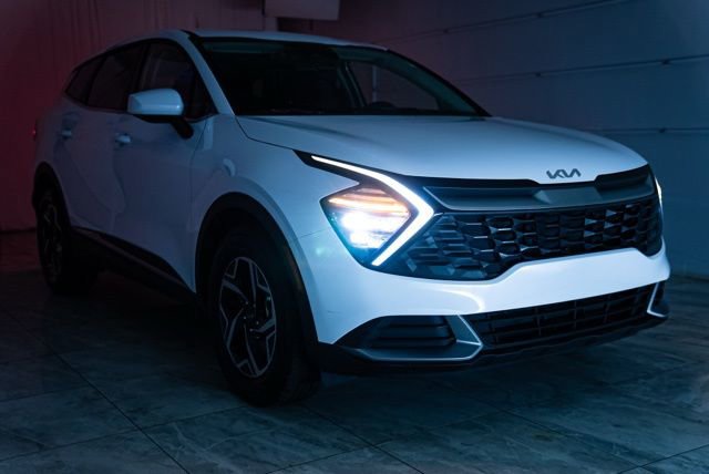 Used 2025 Kia Sportage LX image 36