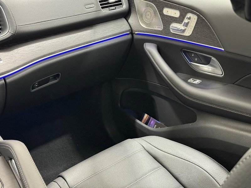 New 2026 Mercedes-Benz GLS 450 4MATIC image 9