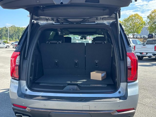 New 2026 GMC Yukon AT4 Ultimate AWD/4WD image 13