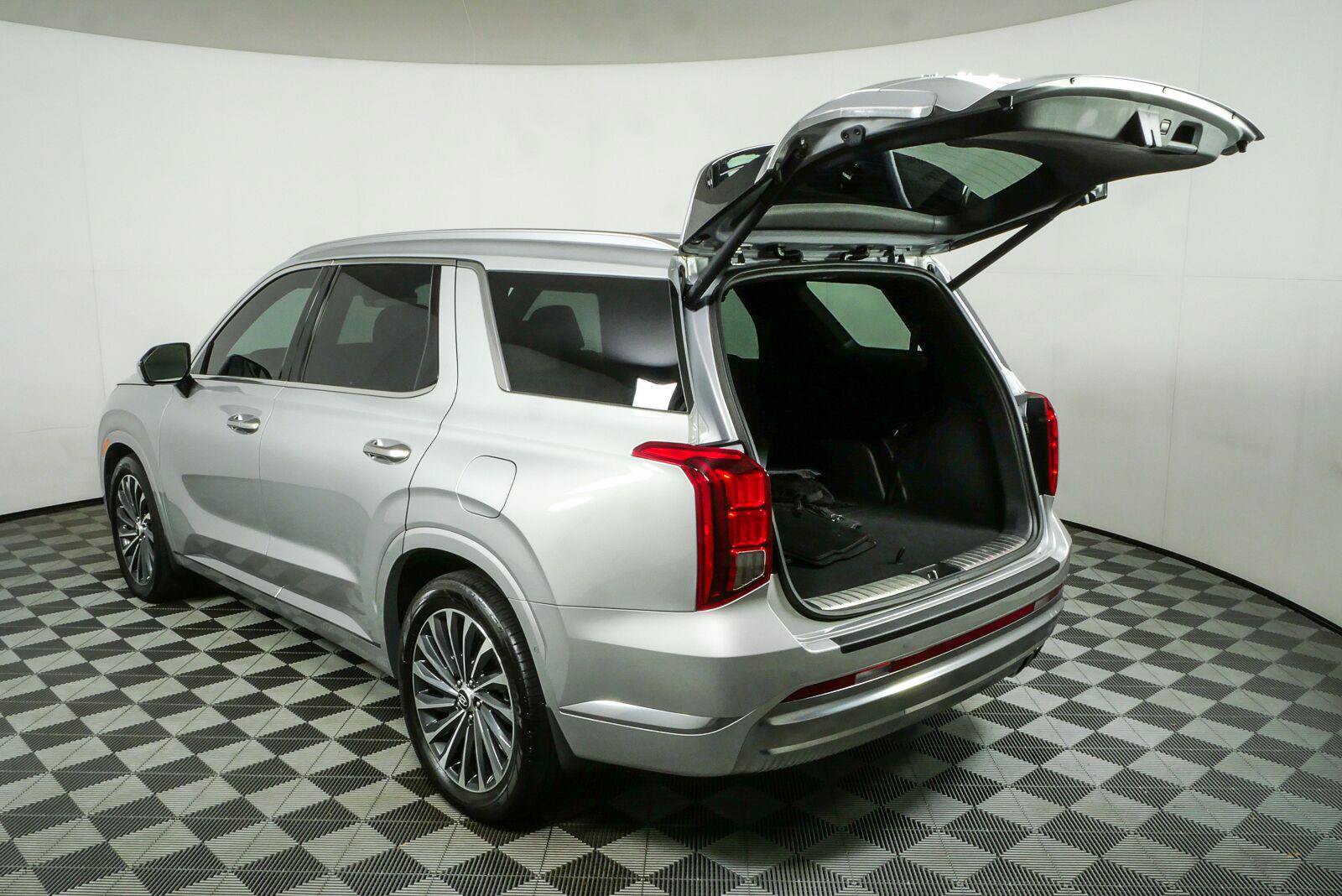 Used 2024 Hyundai Palisade Calligraphy AWD/4WD image 36