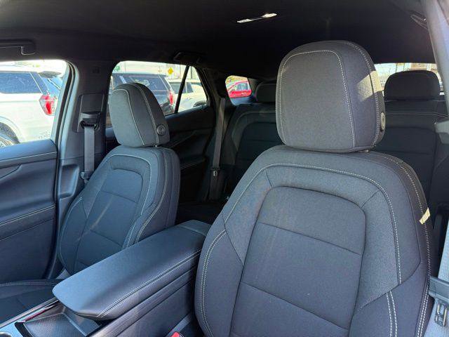 New 2026 Chevrolet Blazer EV LT image 26