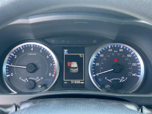 Used 2019 Toyota Highlander LE AWD/4WD image 22