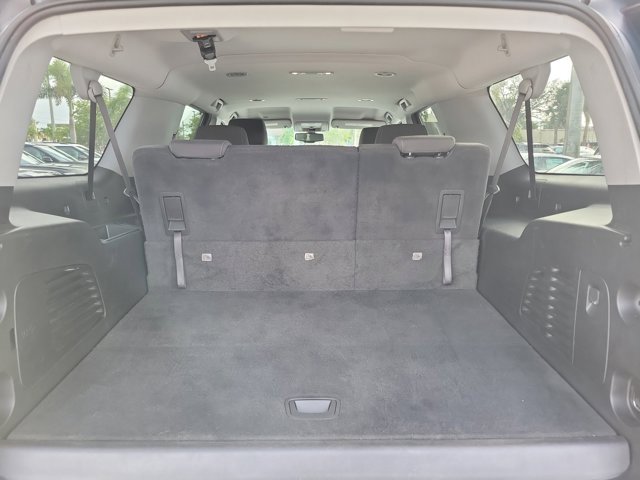 Used 2020 GMC Yukon XL SLE w/ Convenience Package image 6