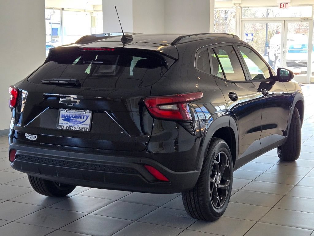 New 2026 Chevrolet Trax LT w/ Driver Confidence Package FWD image 10