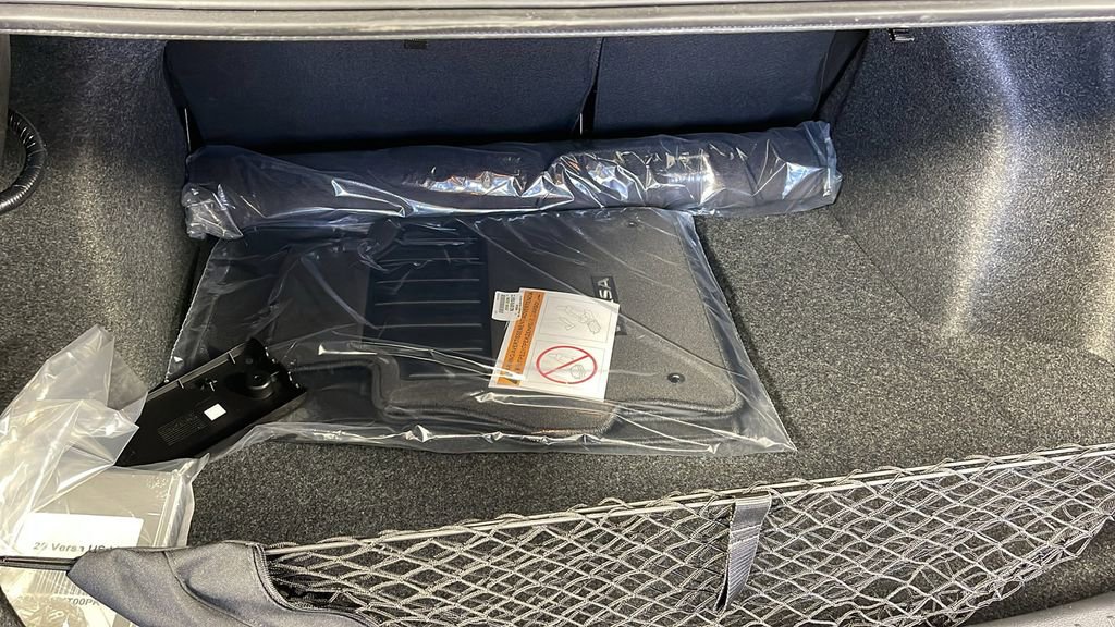 New 2025 Nissan Versa SV w/ Trunk Package image 32