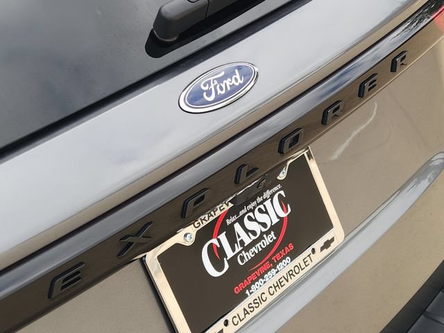 Used 2025 Ford Explorer ST-Line w/ ST-Line Street Pack AWD/4WD image 9