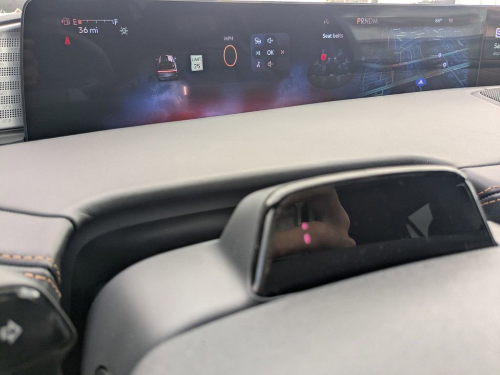 New 2025 Lincoln Navigator L Black Label image 32