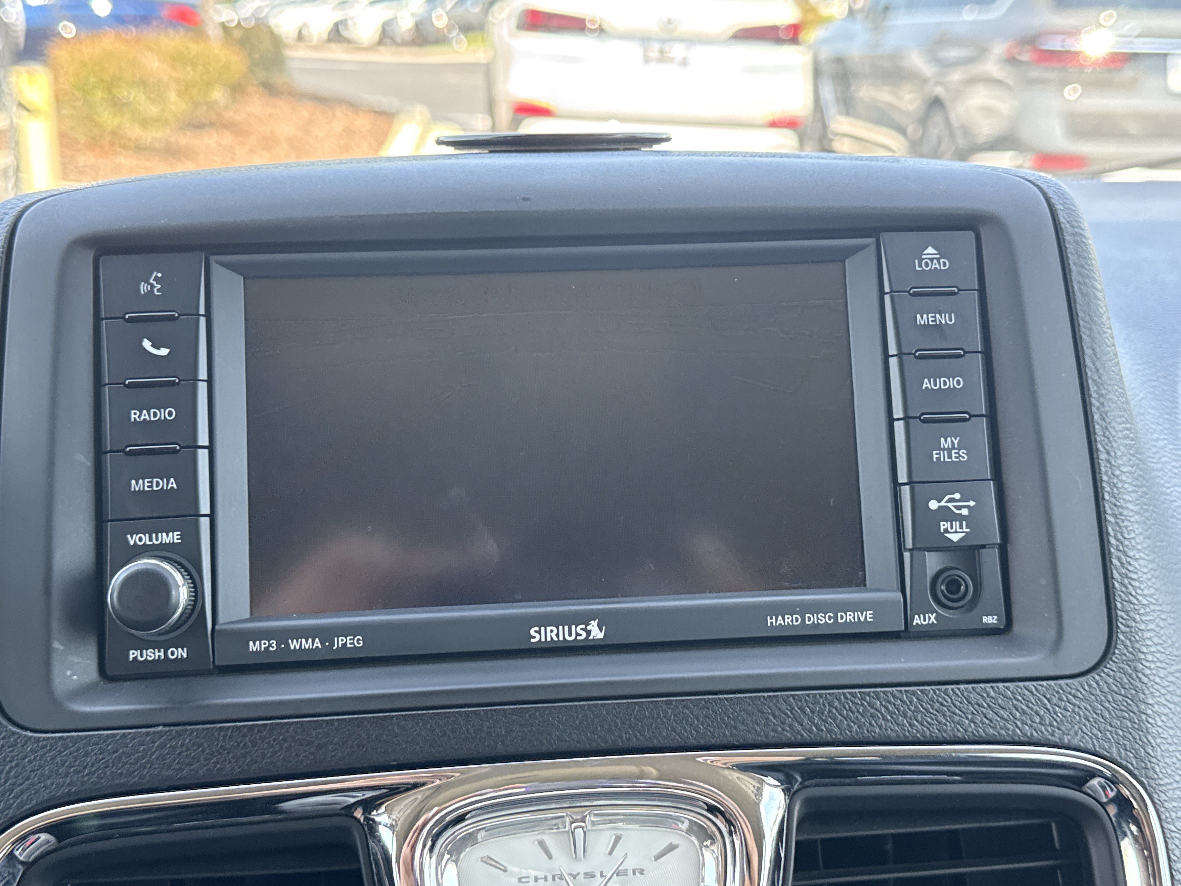 Used 2011 Chrysler Town & Country Touring-L w/ Entertainment Group #2 FWD image 23
