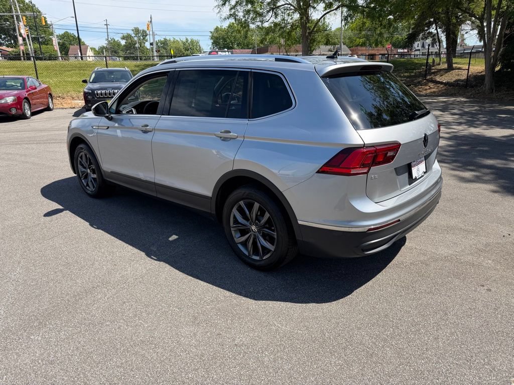 Certified 2023 Volkswagen Tiguan SE FWD image 5