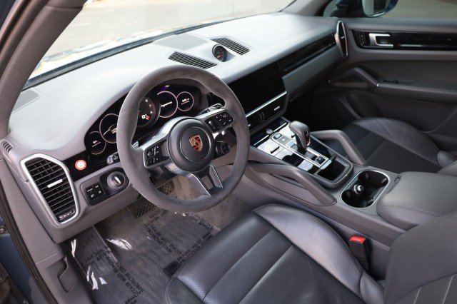 Used 2019 Porsche Cayenne AWD/4WD image 24