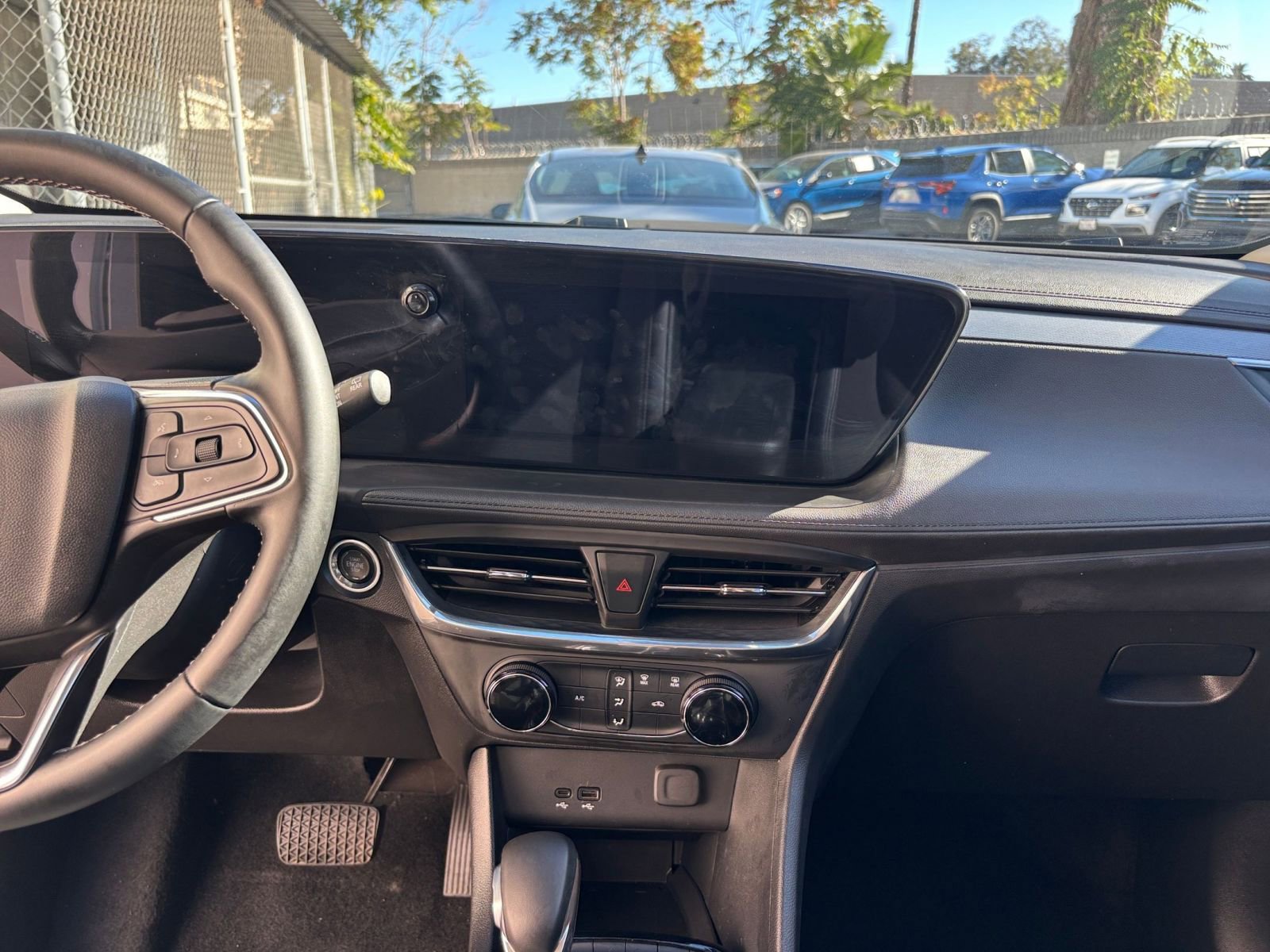 Used 2025 Buick Encore GX Preferred image 18