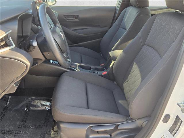 Used 2025 Toyota Corolla LE image 16