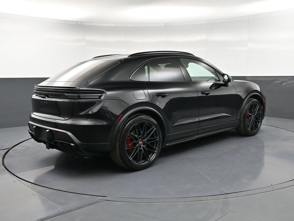 New 2026 Porsche Macan GTS Electric AWD/4WD image 8
