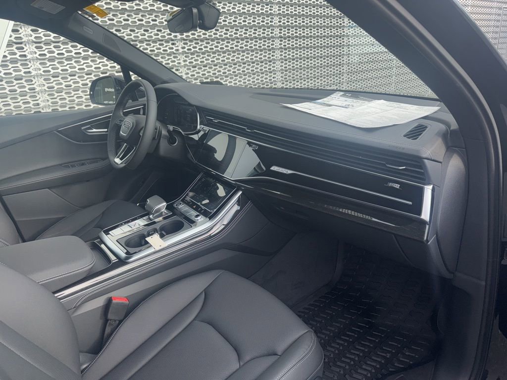 New 2025 Audi Q7 3.0T Premium Plus image 6